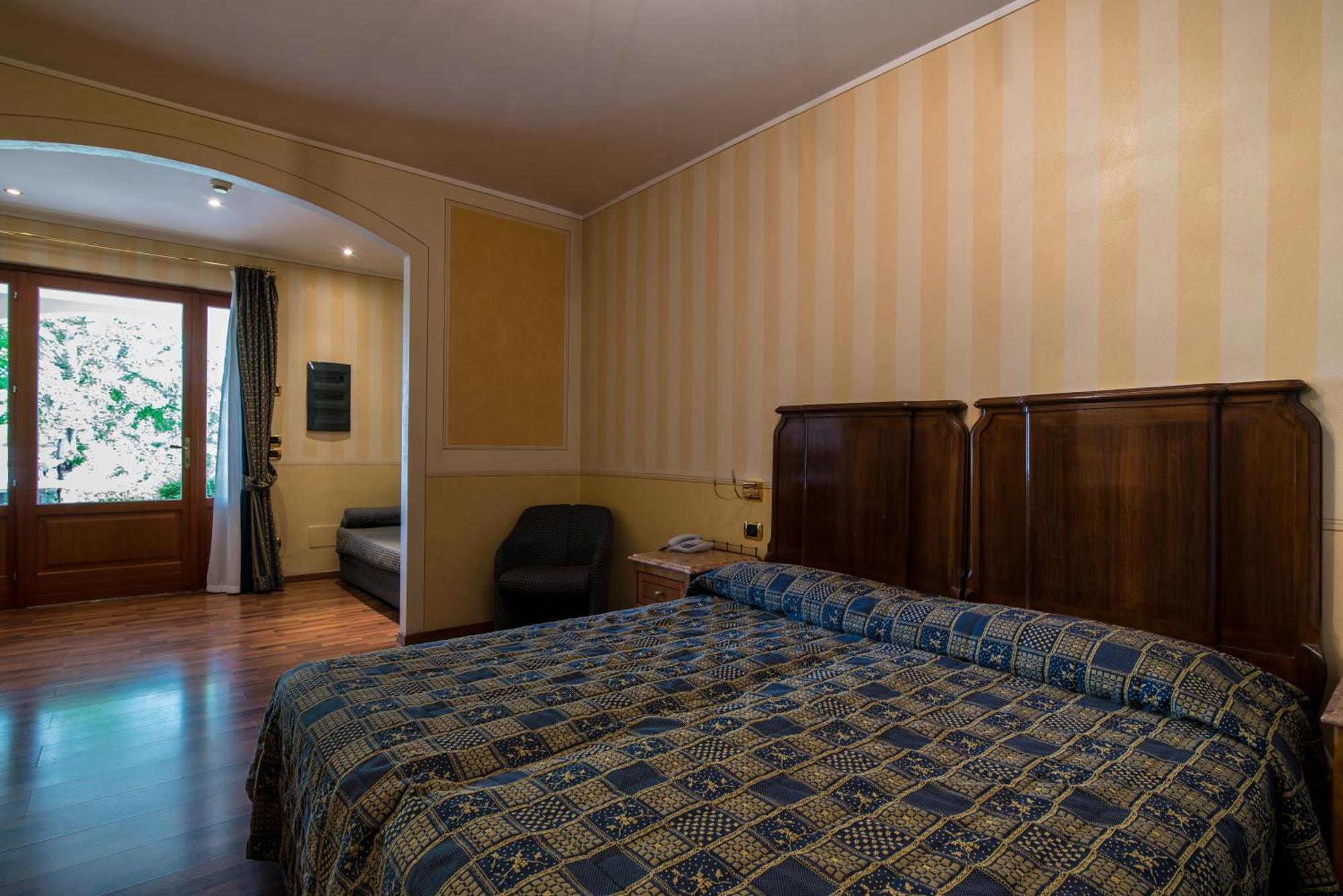 Hotel Porta Del Sole Soiano Del Lago Exterior photo